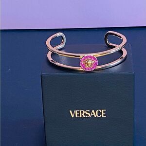 🛍️ Versace Authentic Bracelet with Medussa Surrounded by Pink Stones